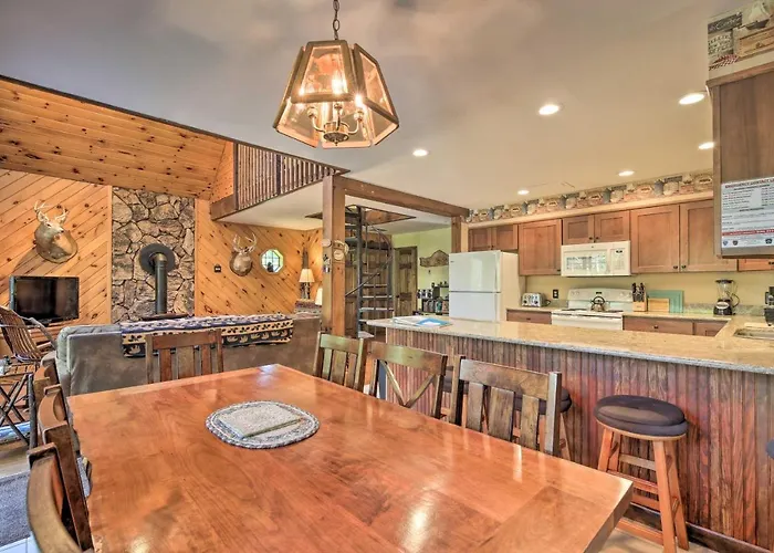 Lake Placid Chalet Deck And Forest Views!
